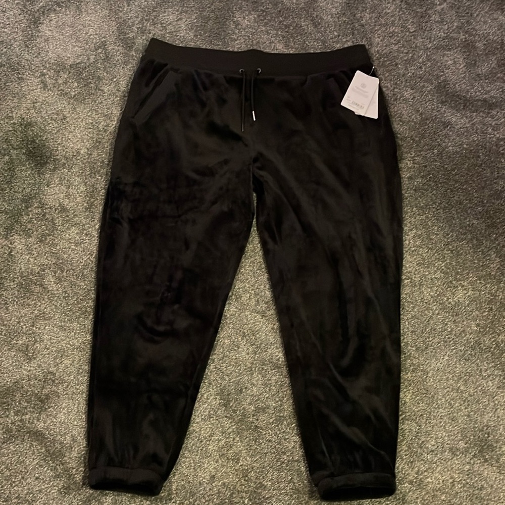 Black velour athleta joggers